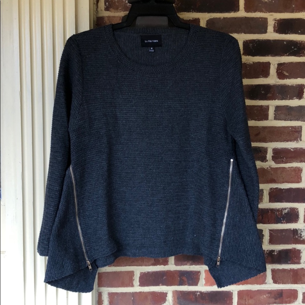 Anthropologie Grey Handkerchief Hem Sweater- Mint